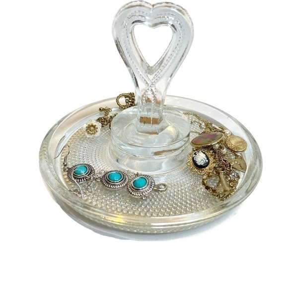 Vintage L.E.Smith Hobnail Glass Heart Handle Tray 🤍 - Picture 1 of 11